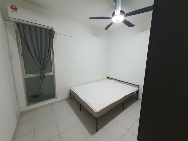 Apartment for Rent at Pangsapuri Seri Utama - Jason Tan - Bedroom - PropertyGuru.com.my