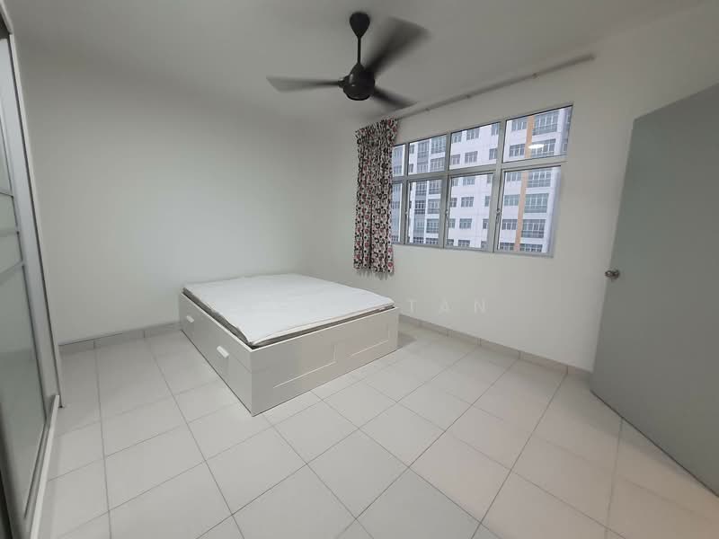 Apartment for Rent at Pangsapuri Seri Utama - Jason Tan - Bedroom - PropertyGuru.com.my