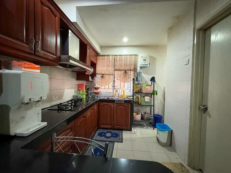 2-storey Terraced House for Sale in Alam Budiman (Shah Alam) - Amirun Kinanah - Kitchen - PropertyGuru.com.my