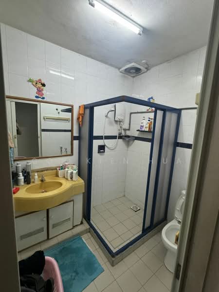 Rumah Teres 1 Tingkat untuk Dijual di Bandar Sri Damansara (Selangor) - Goh Kien Hua - Bathroom - PropertyGuru.com.my