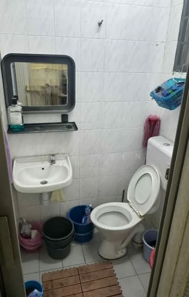 Rumah Teres 1 Tingkat untuk Dijual di Bandar Sri Damansara (Selangor) - Goh Kien Hua - Bathroom - PropertyGuru.com.my