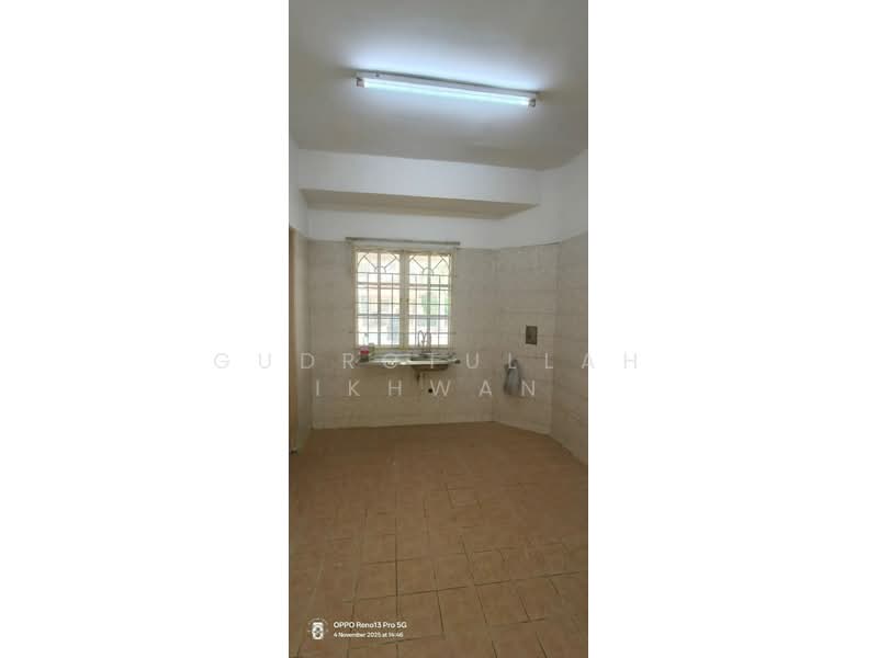 2-storey Terraced House for Sale in Presint 9 (Putrajaya) - Gudrotullah Ikhwan - Kitchen - PropertyGuru.com.my
