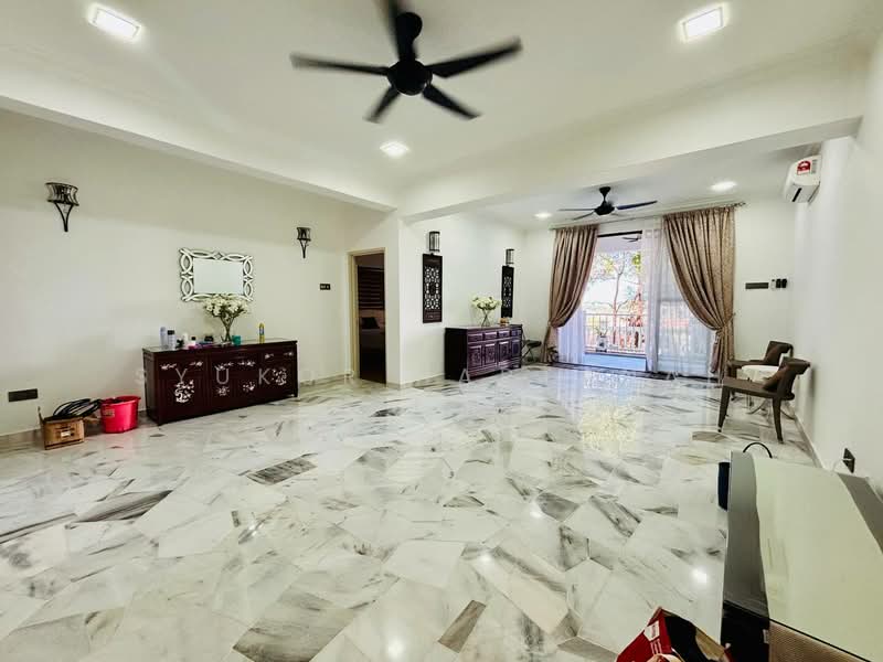 Kondominium untuk Dijual di Sri Alam Condominium - Syukor Hartanah - Living Room - PropertyGuru.com.my