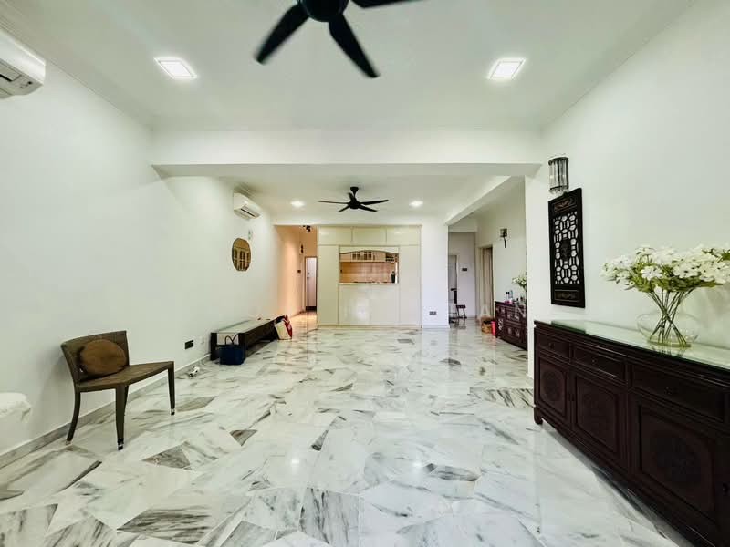 Kondominium untuk Dijual di Sri Alam Condominium - Syukor Hartanah - Living Room - PropertyGuru.com.my