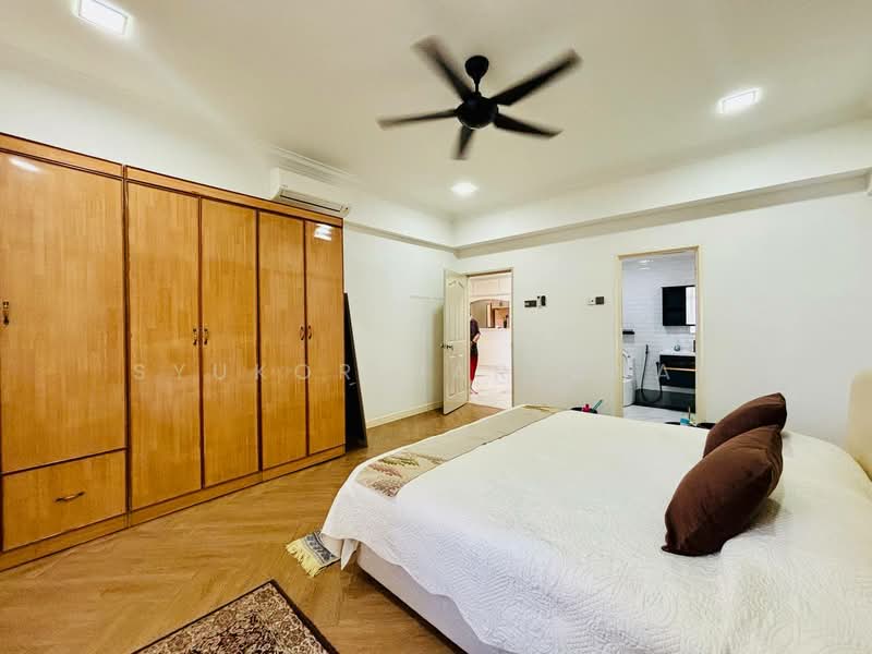 Kondominium untuk Dijual di Sri Alam Condominium - Syukor Hartanah - Bedroom - PropertyGuru.com.my