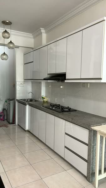 Condominium for Sale at The Brezza - Xinnee . - Kitchen - PropertyGuru.com.my