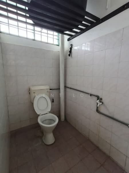 Shop / Office for Rent in Skudai (Johor) - Kent Loi - Bathroom - PropertyGuru.com.my