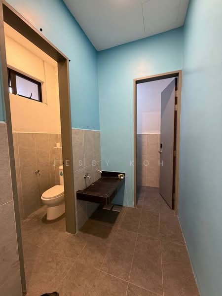 Kedai untuk Disewa di Johor Bahru (Johor) - Jessy Koh - Bathroom - PropertyGuru.com.my