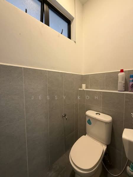Kedai untuk Disewa di Johor Bahru (Johor) - Jessy Koh - Bathroom - PropertyGuru.com.my