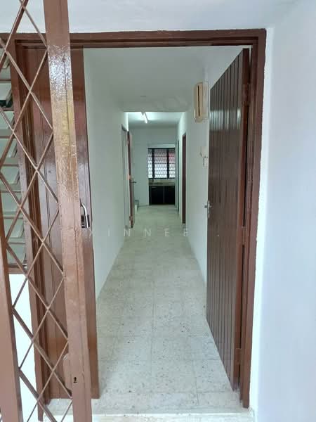 Rumah Teres 2 Tingkat untuk Disewa di Bukit Gedung (Bayan Baru) - Xinnee . - Corridor - PropertyGuru.com.my