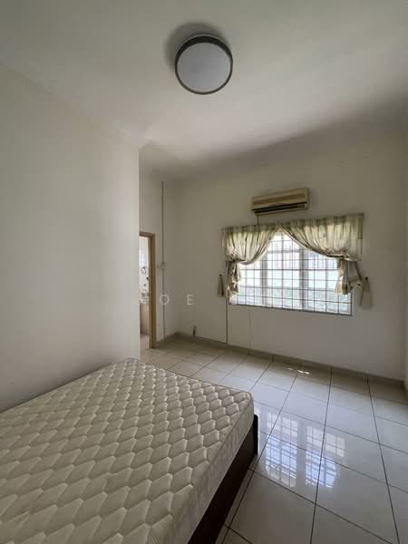 Rumah Berkembar untuk Dijual di Bandar Puteri Puchong (Puchong) - Joe ER - Bedroom - PropertyGuru.com.my