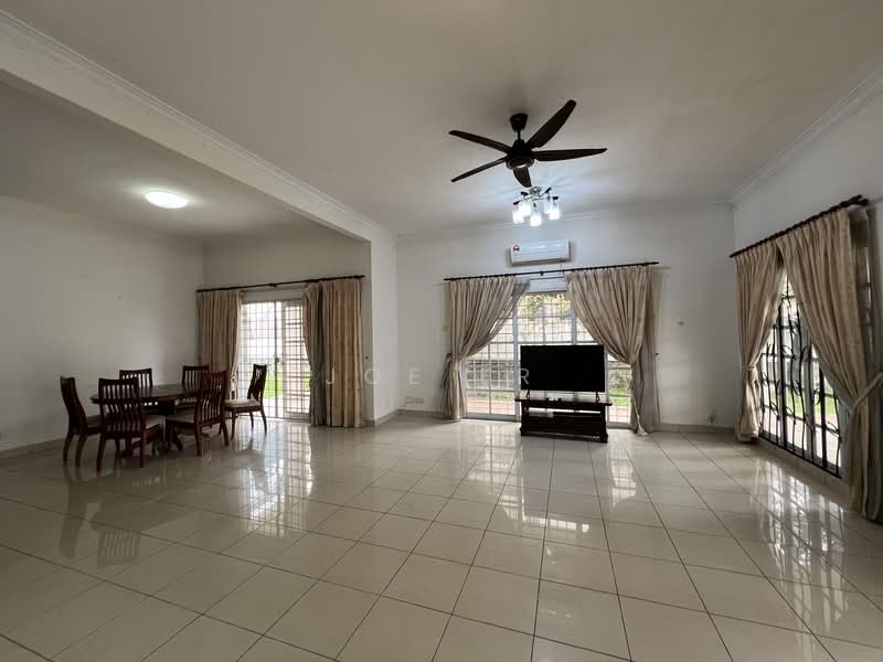 Rumah Berkembar untuk Dijual di Bandar Puteri Puchong (Puchong) - Joe ER - Living Room - PropertyGuru.com.my