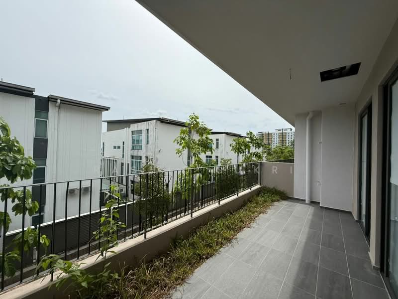 3.5-storey Terraced House for Rent in Taman Melawati (Ulu Kelang) - Rashid Sukri - Balcony - PropertyGuru.com.my