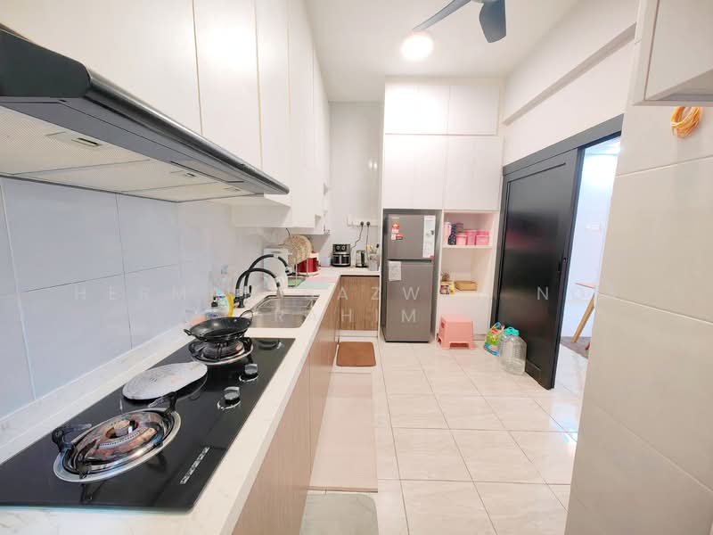 Pangsapuri untuk Dijual di Blok A & B, Pangsapuri Putra Impian - Herman Sazwan Nor Rahim - Kitchen - PropertyGuru.com.my