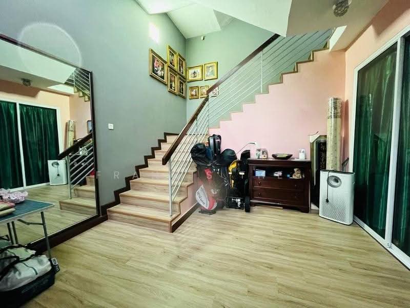 Semi-Detached House for Sale in Saujana Villa (Kajang) - Francis Thee - PropertyGuru.com.my