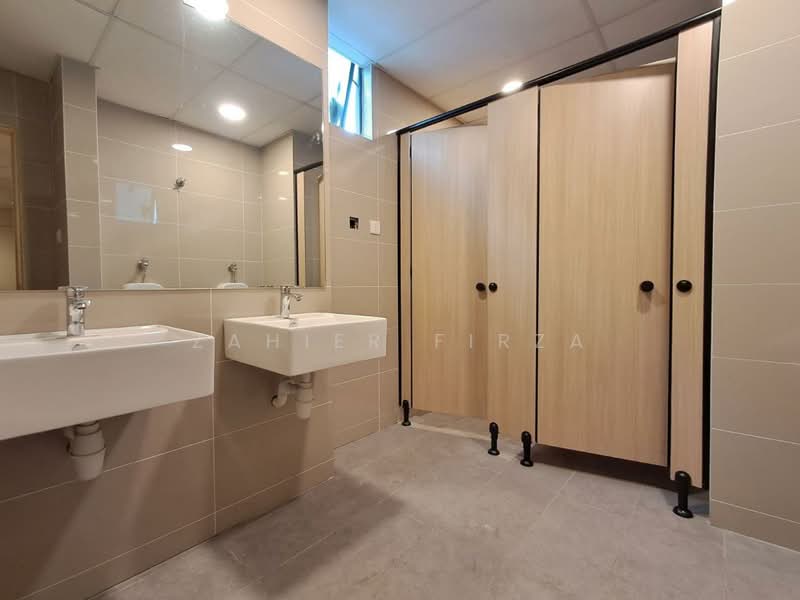Office for Sale in Taman Bukit Pantai (Bangsar) - Zahier Firza - Bathroom - PropertyGuru.com.my