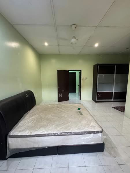2-storey Terraced House for Sale in Bandar Sungai Long (Selangor) - Shanny Tan - Bedroom - PropertyGuru.com.my