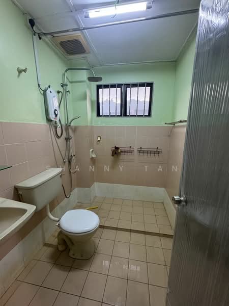 2-storey Terraced House for Sale in Bandar Sungai Long (Selangor) - Shanny Tan - Bathroom - PropertyGuru.com.my