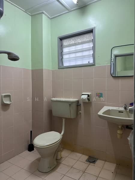 2-storey Terraced House for Sale in Bandar Sungai Long (Selangor) - Shanny Tan - Bathroom - PropertyGuru.com.my