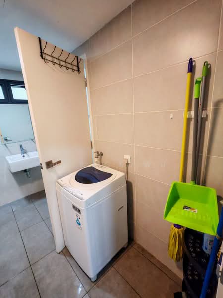Servis Apartment untuk Disewa di Solstice @ Pan'gaea - Derick Wu - Bathroom - PropertyGuru.com.my