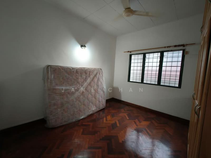 Rumah Teres 2 Tingkat untuk Dijual di Bandar Sri Damansara (Selangor) - Jane Chan - Bedroom - PropertyGuru.com.my
