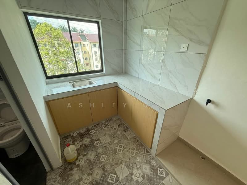 Flat for Sale at Merak - Ashley Goh - Kitchen - PropertyGuru.com.my
