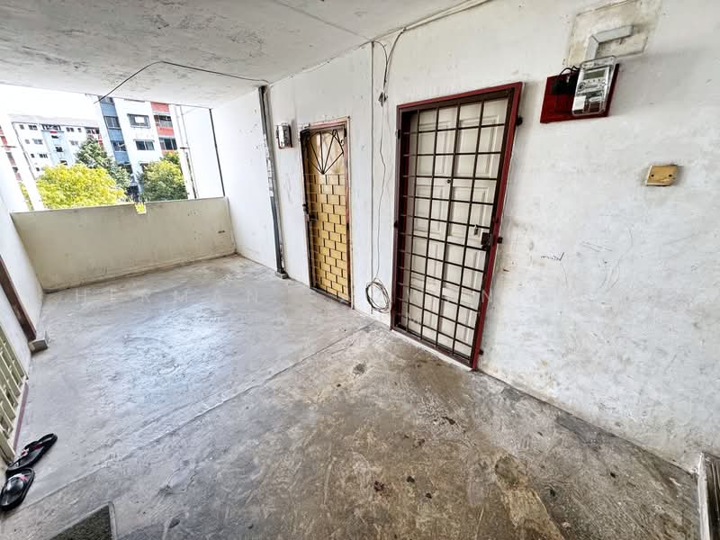 Flat for Sale at PKNS Seksyen 4 Bandar Baru Bangi - Herman Sazwan Nor Rahim - Corridor - PropertyGuru.com.my