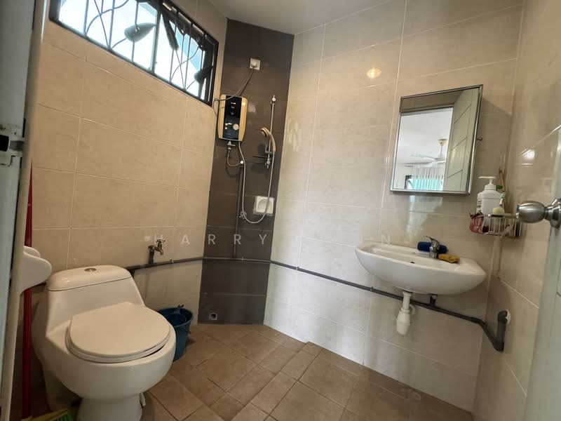 Semi-Detached House for Sale in Country Heights (Kajang) - Harry Chin - Bathroom - PropertyGuru.com.my