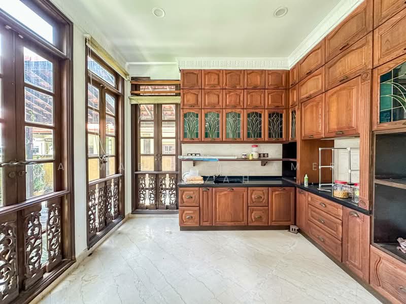 Rumah Banglo untuk Dijual di Taman Ampang Utama (Ampang) - Ahmad Fikri Amer Hamzah - Kitchen - PropertyGuru.com.my
