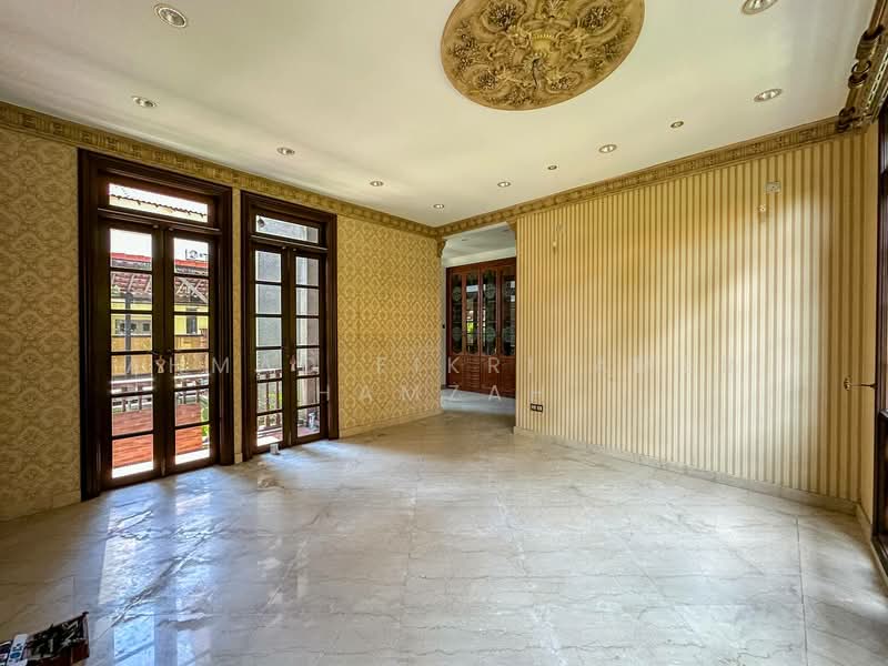Rumah Banglo untuk Dijual di Taman Ampang Utama (Ampang) - Ahmad Fikri Amer Hamzah - Living Room - PropertyGuru.com.my