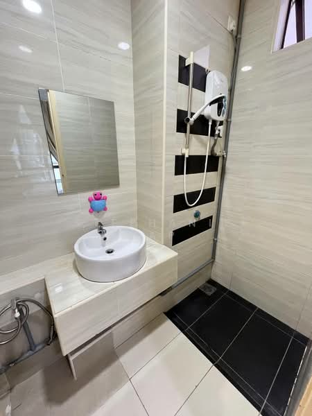 Service Residence for Rent at D'Summit Residences - Stephanie Yap - Bathroom - PropertyGuru.com.my