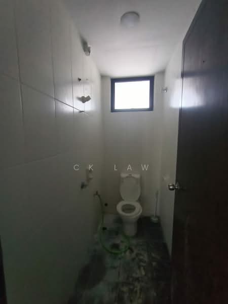 Shop / Office untuk Disewa di Setia Mayuri (Semenyih) - CK Law - Bathroom - PropertyGuru.com.my