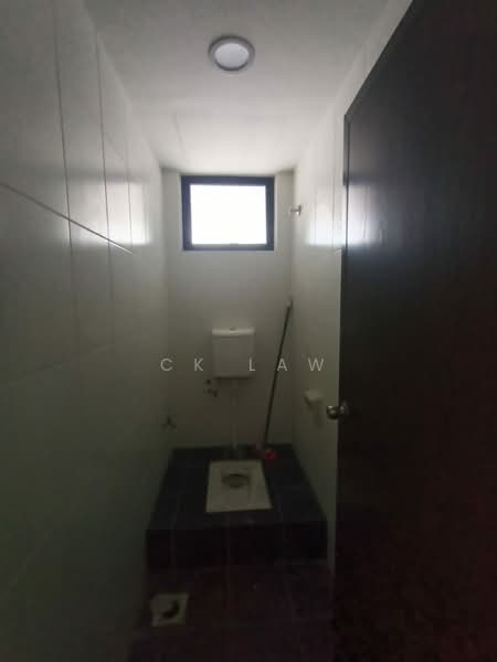 Shop / Office untuk Disewa di Setia Mayuri (Semenyih) - CK Law - Bathroom - PropertyGuru.com.my