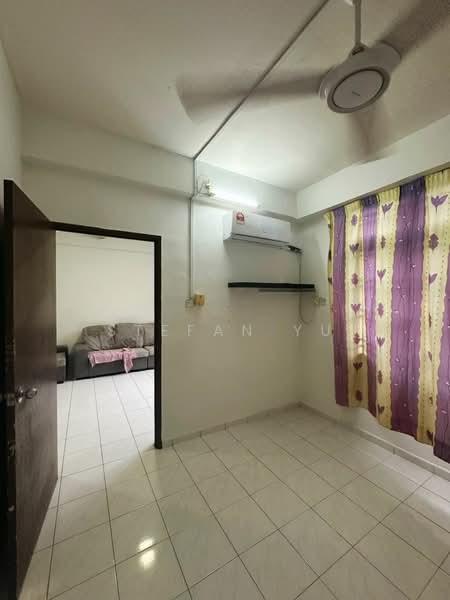 Flat for Sale at Skudai Baru - Stefan Yu - Living Room - PropertyGuru.com.my