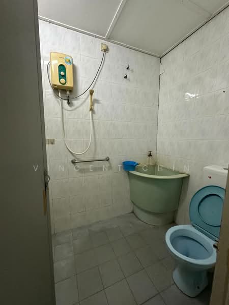 Rumah Teres 1 Tingkat untuk Disewa di Taman Canning (Ipoh) - Vincent Chin - Bathroom - PropertyGuru.com.my