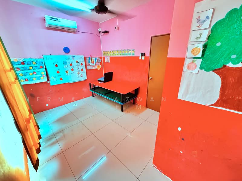 2-storey Terraced House for Sale in Taman Saujana KLIA (Sepang) - Herman Sazwan Nor Rahim - Bedroom - PropertyGuru.com.my
