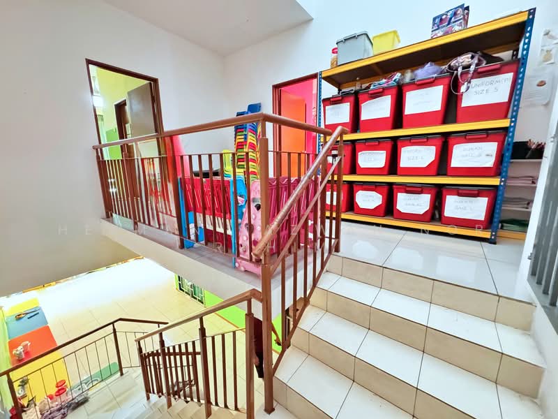 2-storey Terraced House for Sale in Taman Saujana KLIA (Sepang) - Herman Sazwan Nor Rahim - Stair - PropertyGuru.com.my