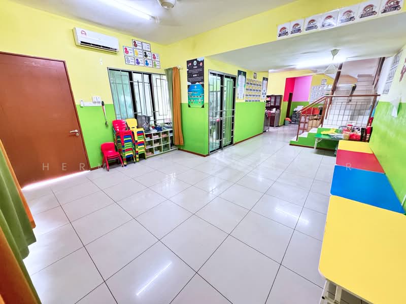 2-storey Terraced House for Sale in Taman Saujana KLIA (Sepang) - Herman Sazwan Nor Rahim - Living Room - PropertyGuru.com.my