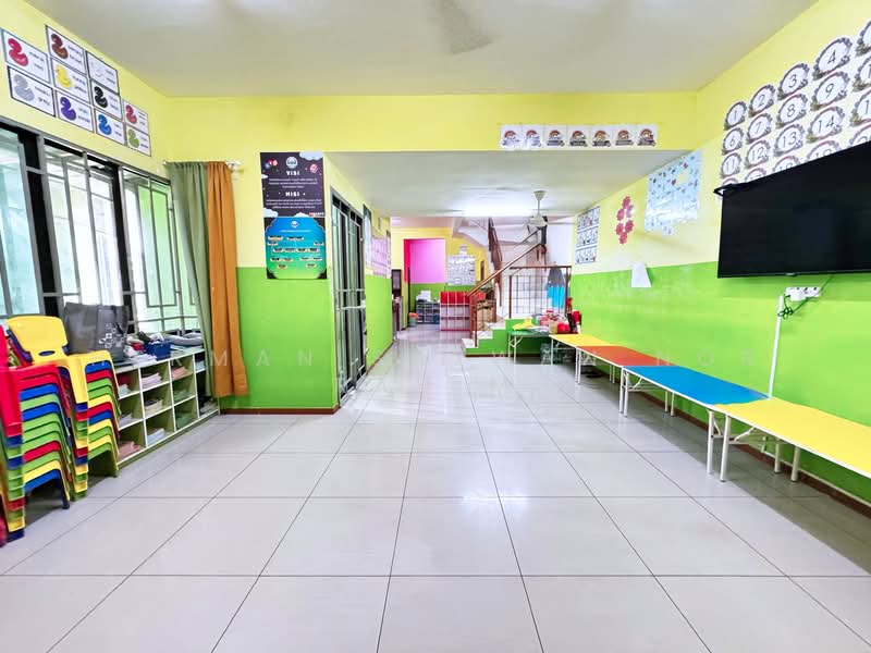 2-storey Terraced House for Sale in Taman Saujana KLIA (Sepang) - Herman Sazwan Nor Rahim - Living Room - PropertyGuru.com.my