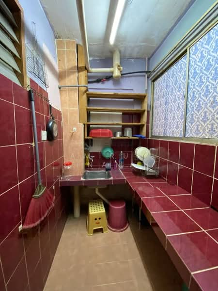 Flat for Sale at Gugusan Siantan - Amirun Kinanah - Kitchen - PropertyGuru.com.my