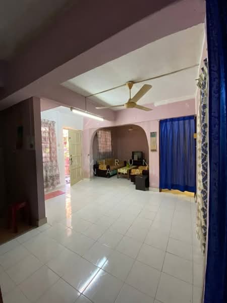Flat for Sale at Gugusan Siantan - Amirun Kinanah - Living Room - PropertyGuru.com.my