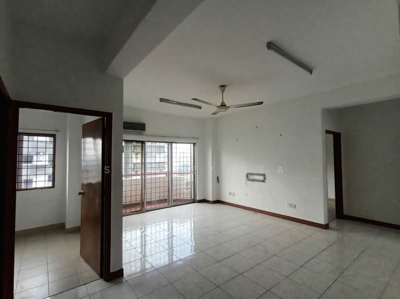 Condominium for Sale at Midah Ria Condominium - Shirley Sea - Living Room - PropertyGuru.com.my