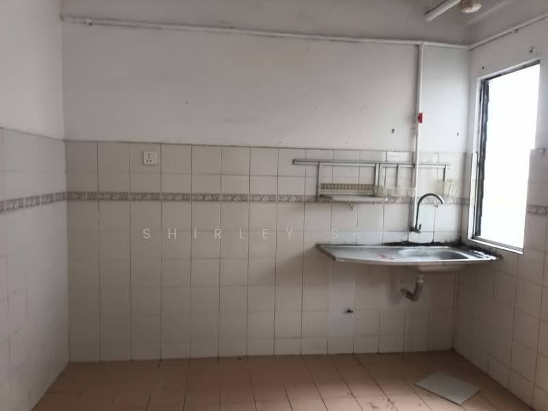 Condominium for Sale at Midah Ria Condominium - Shirley Sea - Kitchen - PropertyGuru.com.my