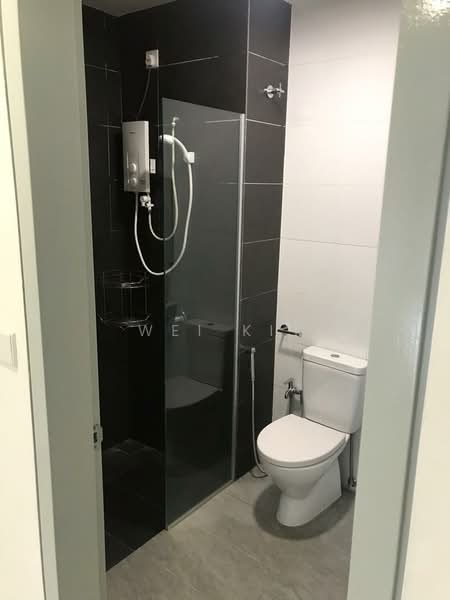 Service Residence for Rent at Utropolis Suites 2 - Wei Kit - Bathroom - PropertyGuru.com.my
