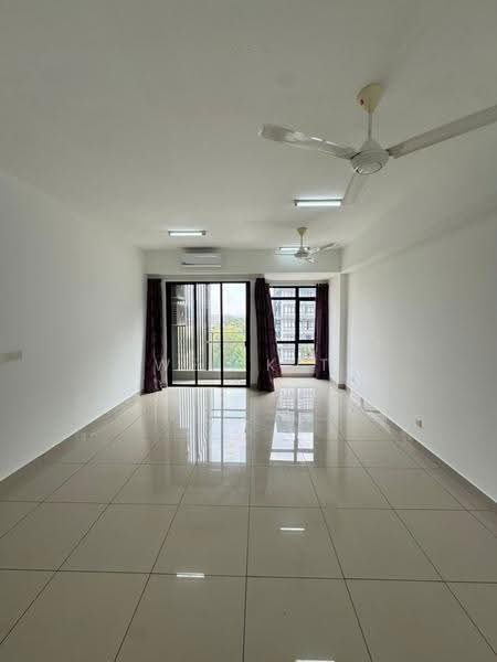 Kediaman Servis untuk Disewa di Utropolis Suites 2 - Wei Kit - Living Room - PropertyGuru.com.my