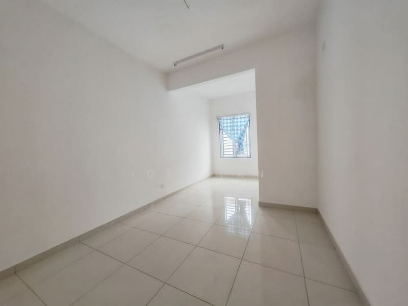 Rumah Teres 2 Tingkat untuk Dijual di Bandar Putra (Kulai) - Iden Tan - Interior - PropertyGuru.com.my