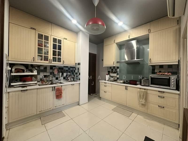 Semi-Detached House for Sale in Cahaya Spk (Shah Alam) - Mohammad Din Majid - Kitchen - PropertyGuru.com.my