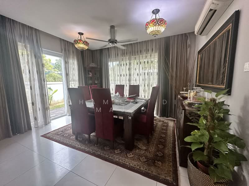 Semi-Detached House for Sale in Cahaya Spk (Shah Alam) - Mohammad Din Majid - Dining Room - PropertyGuru.com.my