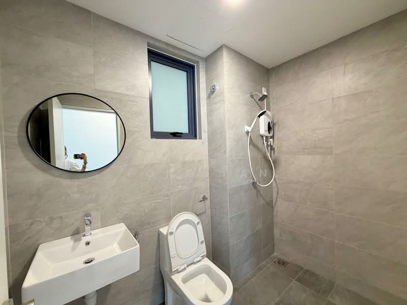 Service Residence for Rent at SUNSURIA FORUM SERVICED APARTMENT - Fong Yan - Bathroom - PropertyGuru.com.my
