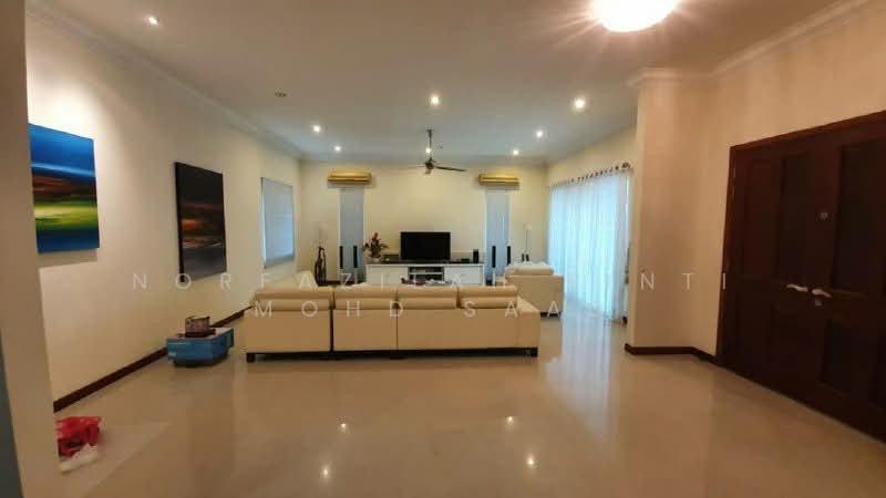 Bungalow for Sale in Taman Tropicana (Petaling Jaya) - Norfazilah Binti Mohd Saad - Living Room - PropertyGuru.com.my